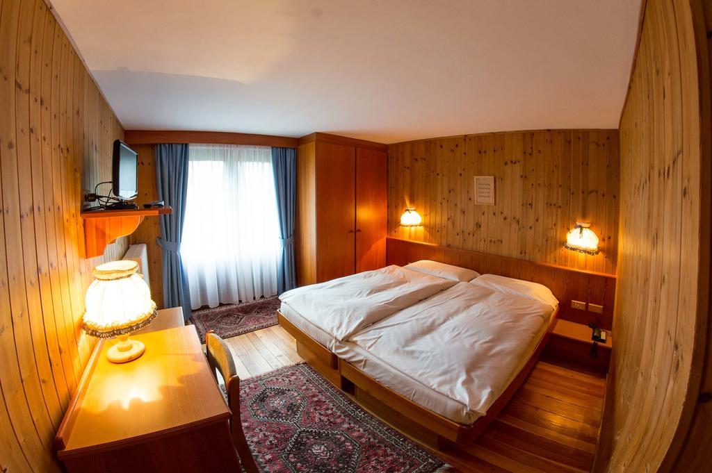 Hotel Gran Baita Gressoney-Saint-Jean Quarto foto